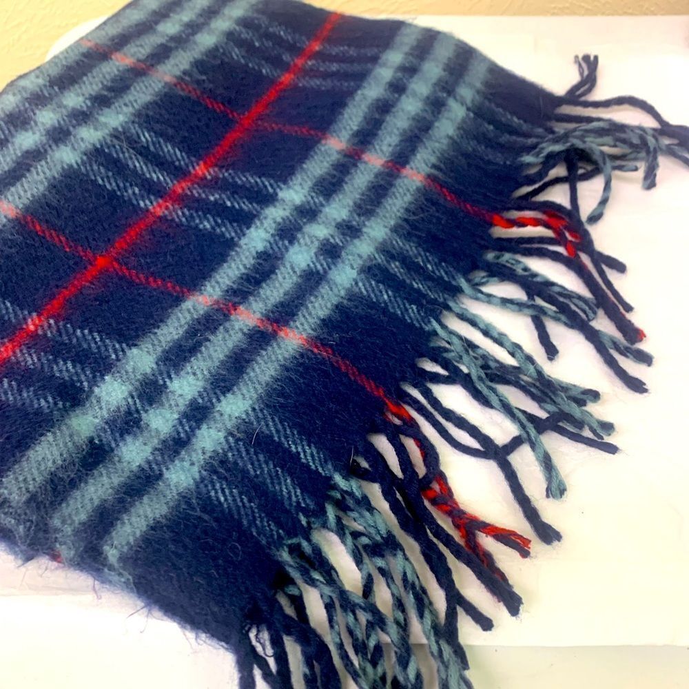 Auth Vintage Burberrys of London Blue Plaid Scarf - Picture 3 of 7